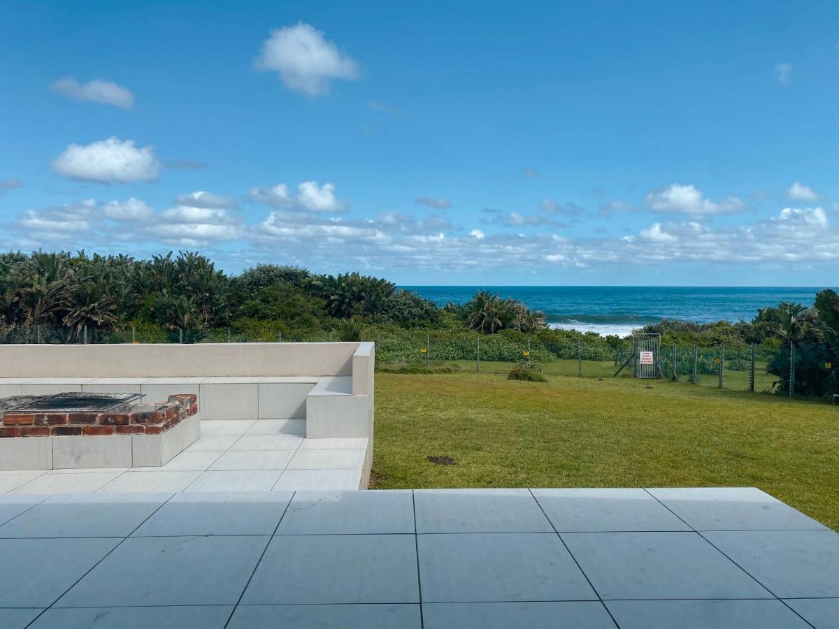 Tamassa Holiday Home On The Beach, In Port Edward Exterior photo